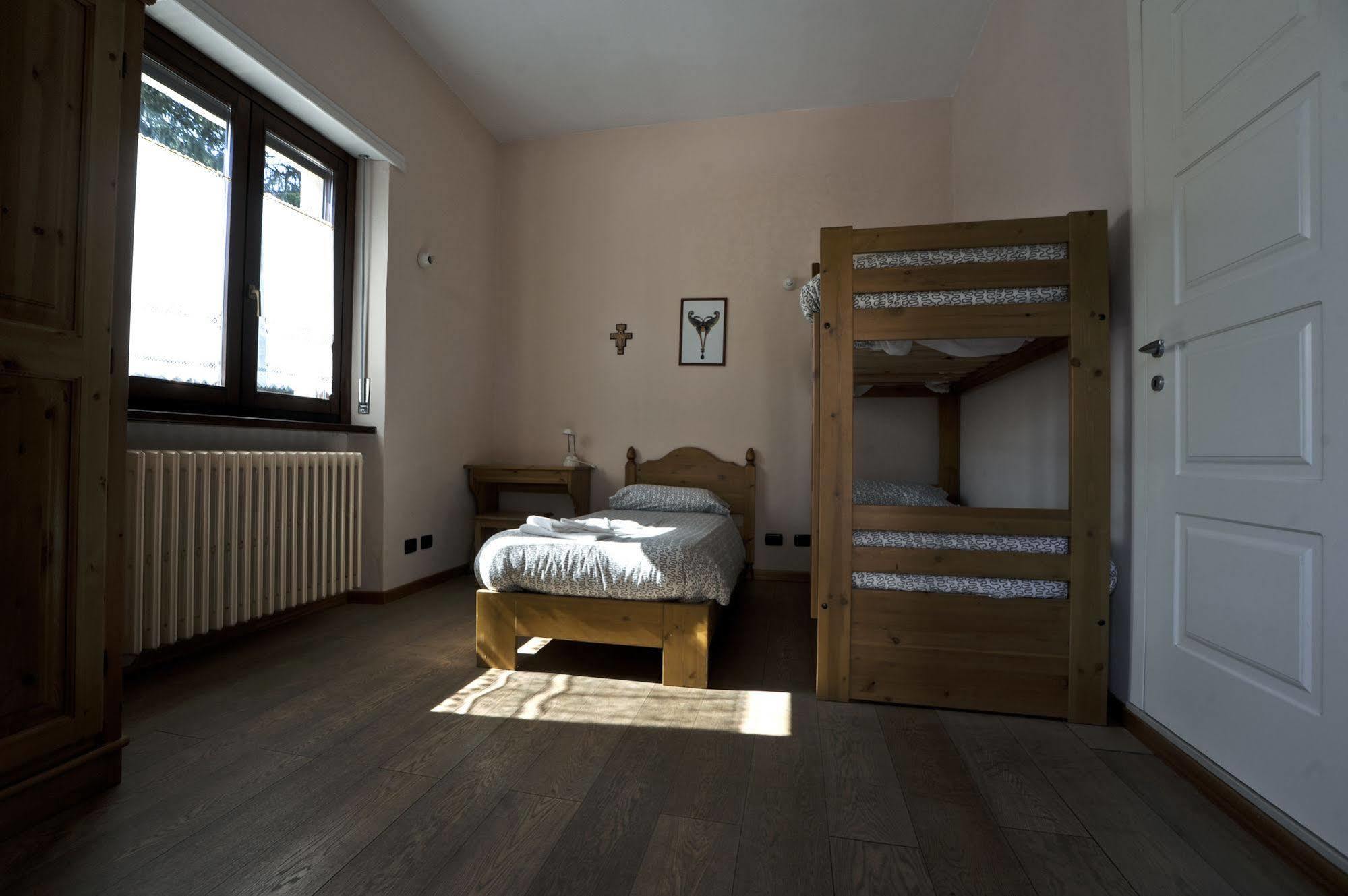 Casa San Francesco Hotel Bardonecchia Eksteriør billede